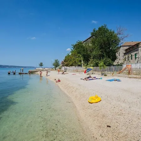 Apartment Pero Kastela