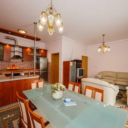 Apartment Pero *